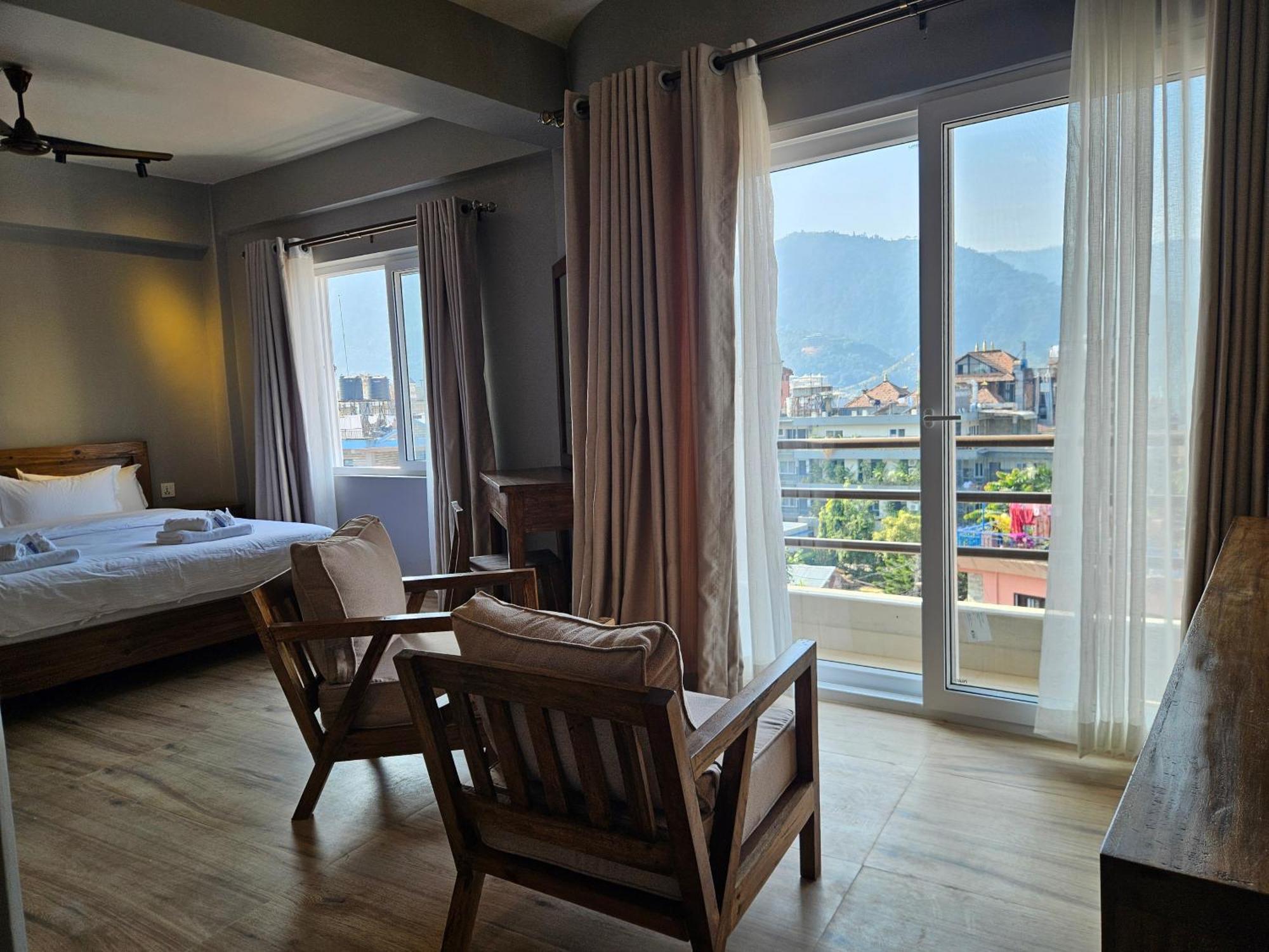 Hotel Blossom Pokhara Eksteriør billede
