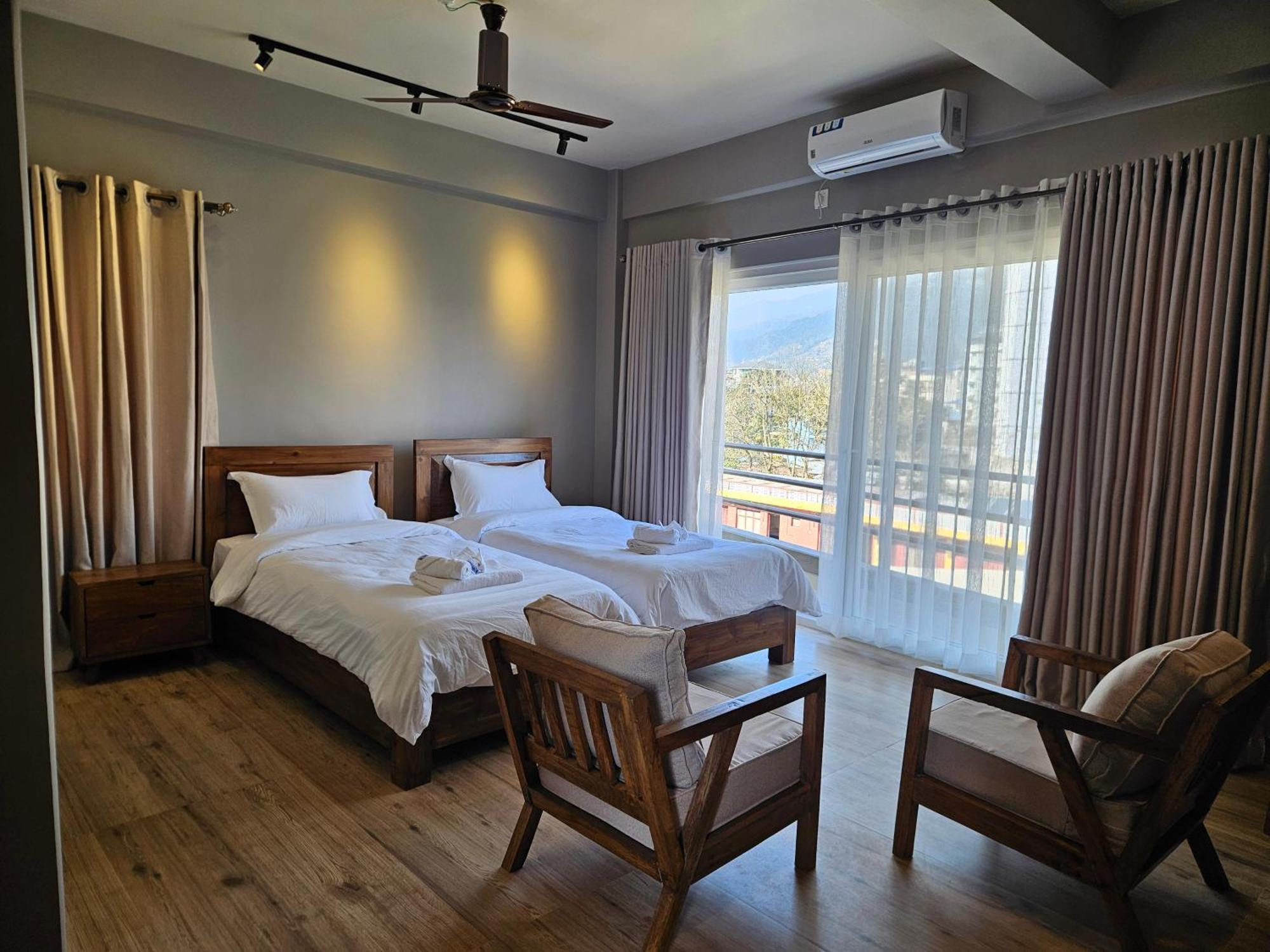 Hotel Blossom Pokhara Eksteriør billede