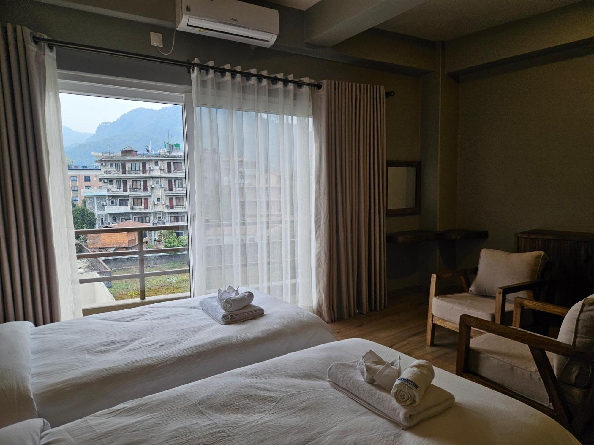 Hotel Blossom Pokhara Eksteriør billede