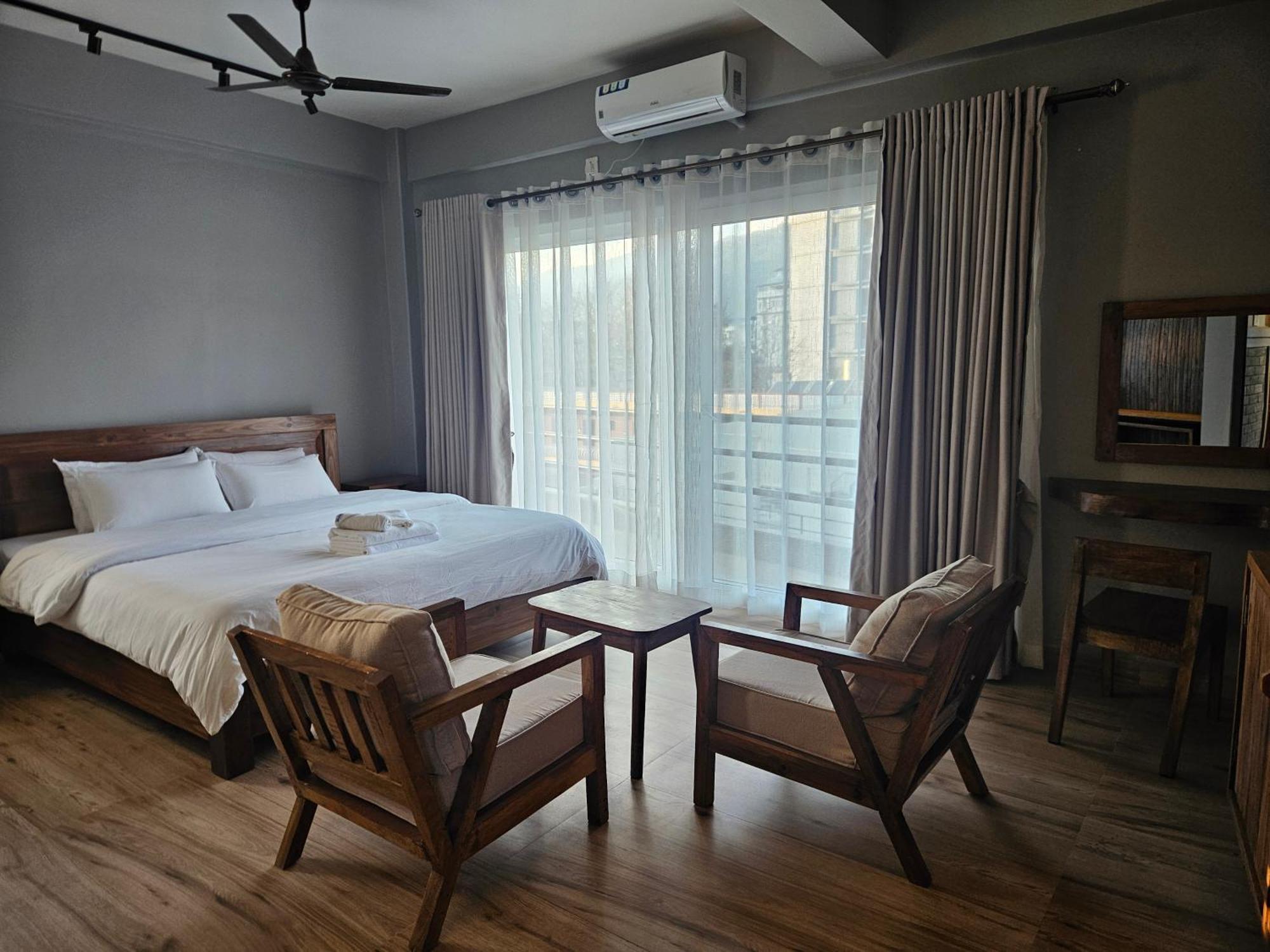 Hotel Blossom Pokhara Værelse billede