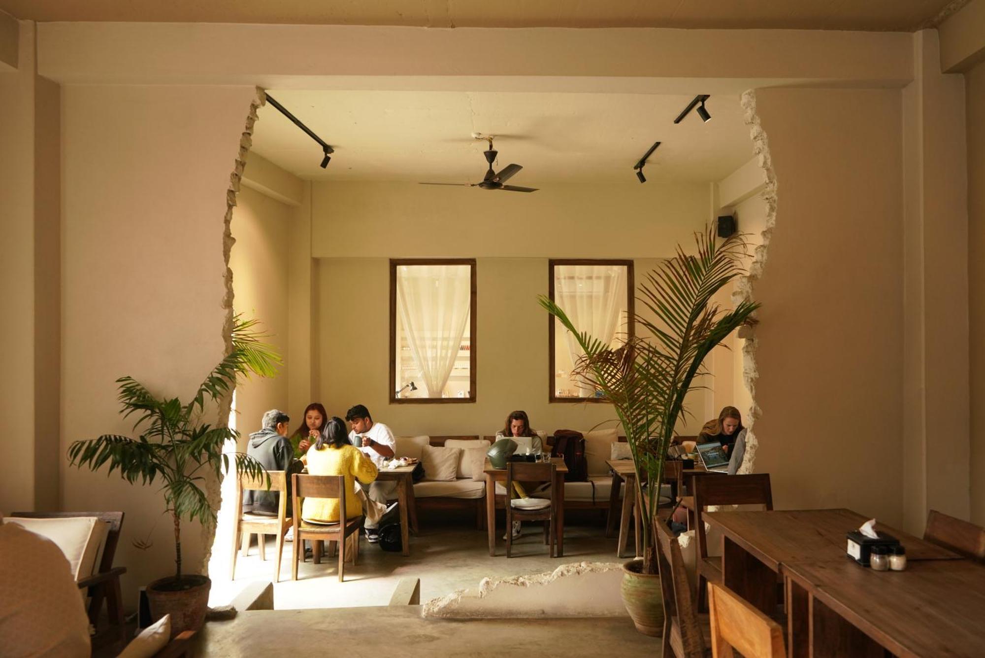 Hotel Blossom Pokhara Eksteriør billede